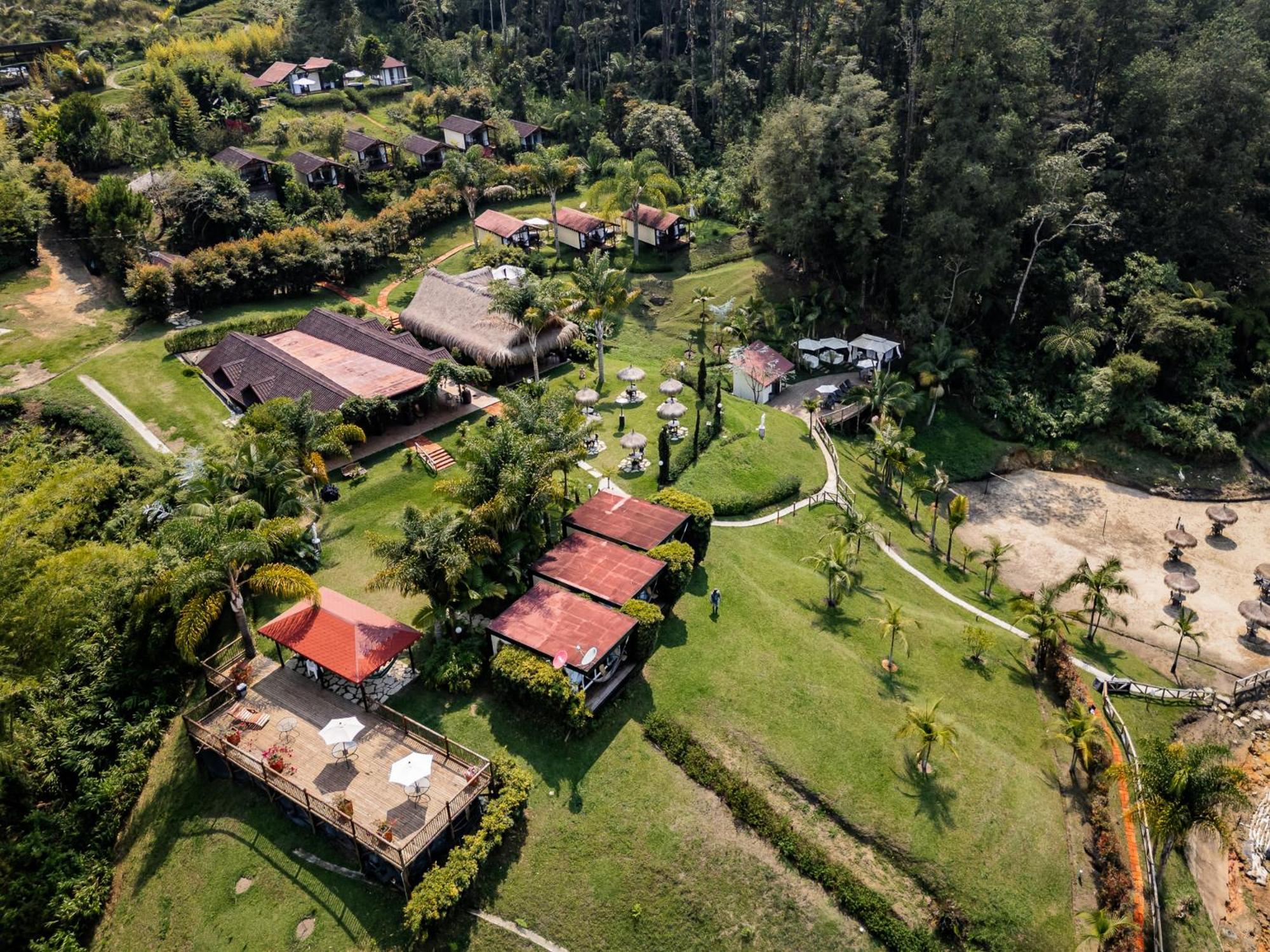 Hotel Pietrasanta Guatapé Екстериор снимка
