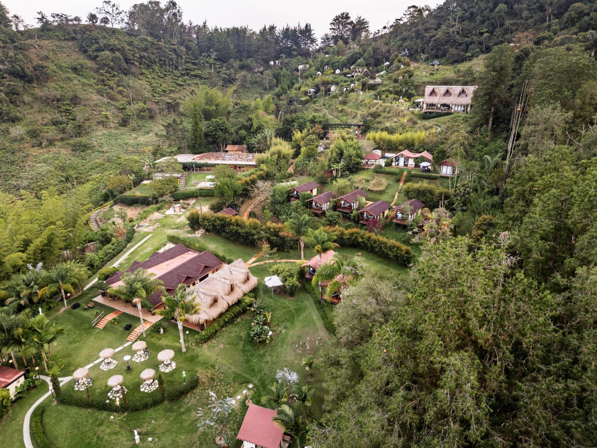 Hotel Pietrasanta Guatapé Екстериор снимка