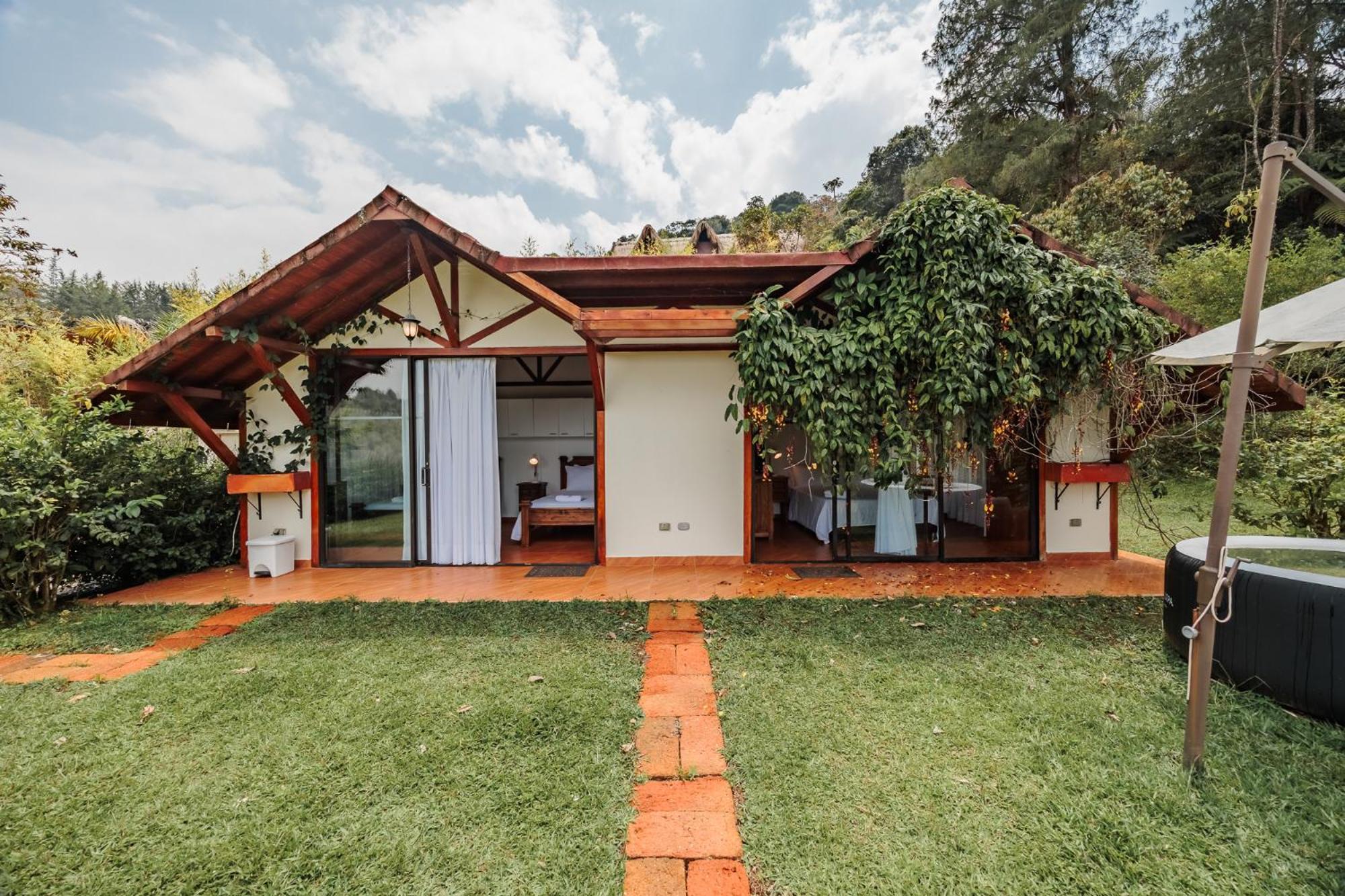 Hotel Pietrasanta Guatapé Екстериор снимка
