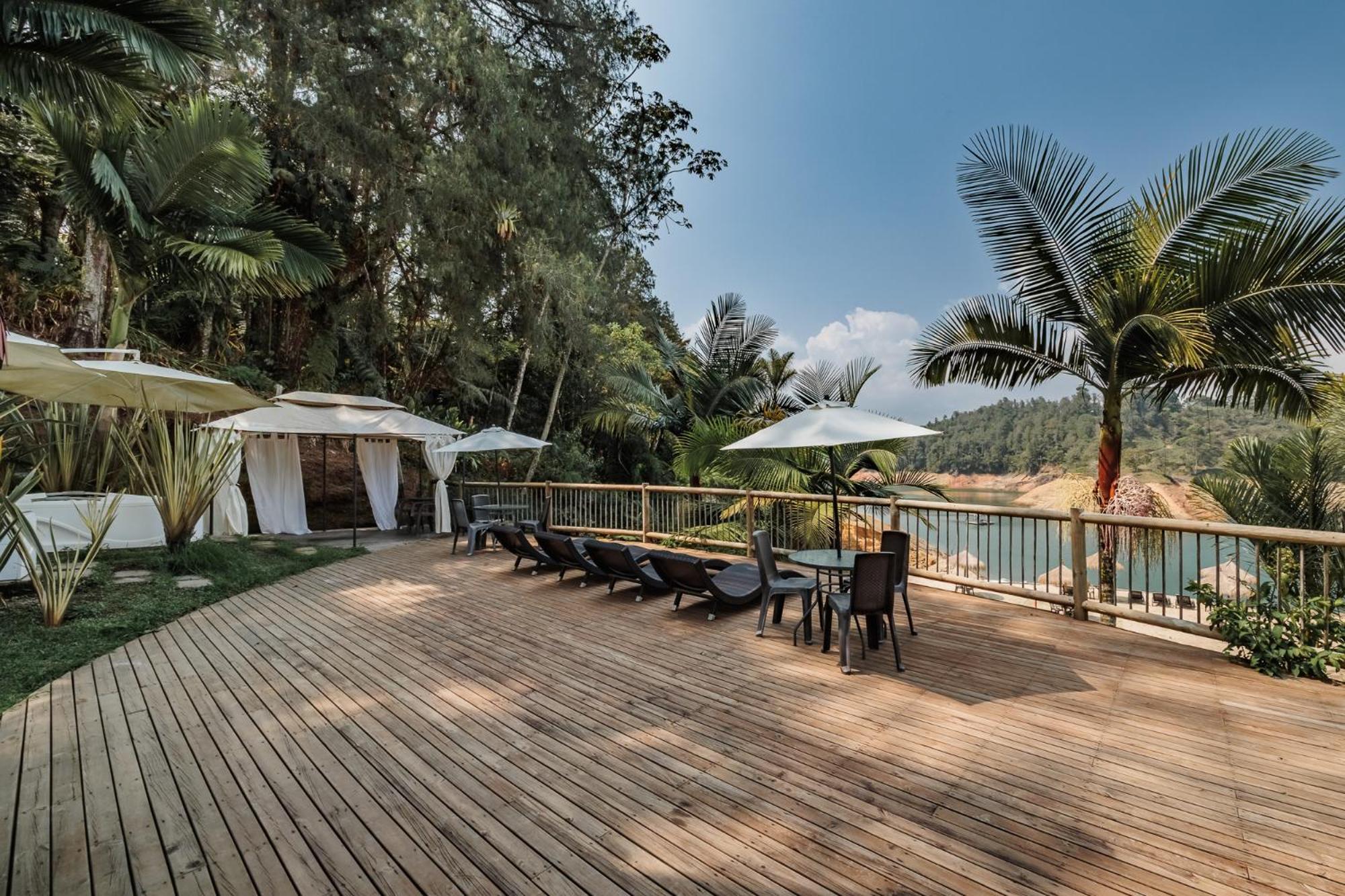 Hotel Pietrasanta Guatapé Екстериор снимка