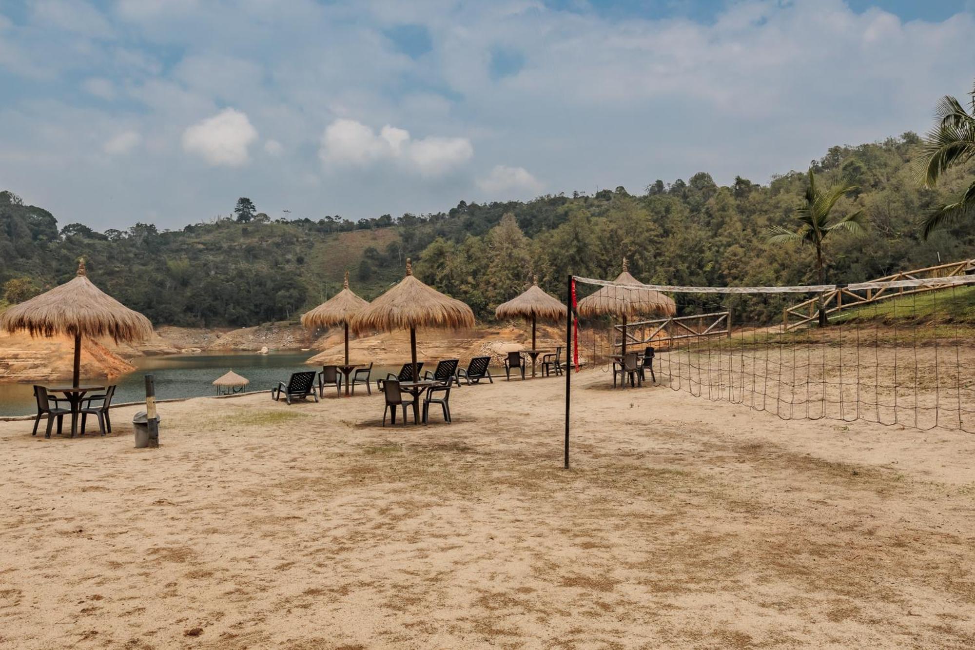 Hotel Pietrasanta Guatapé Екстериор снимка