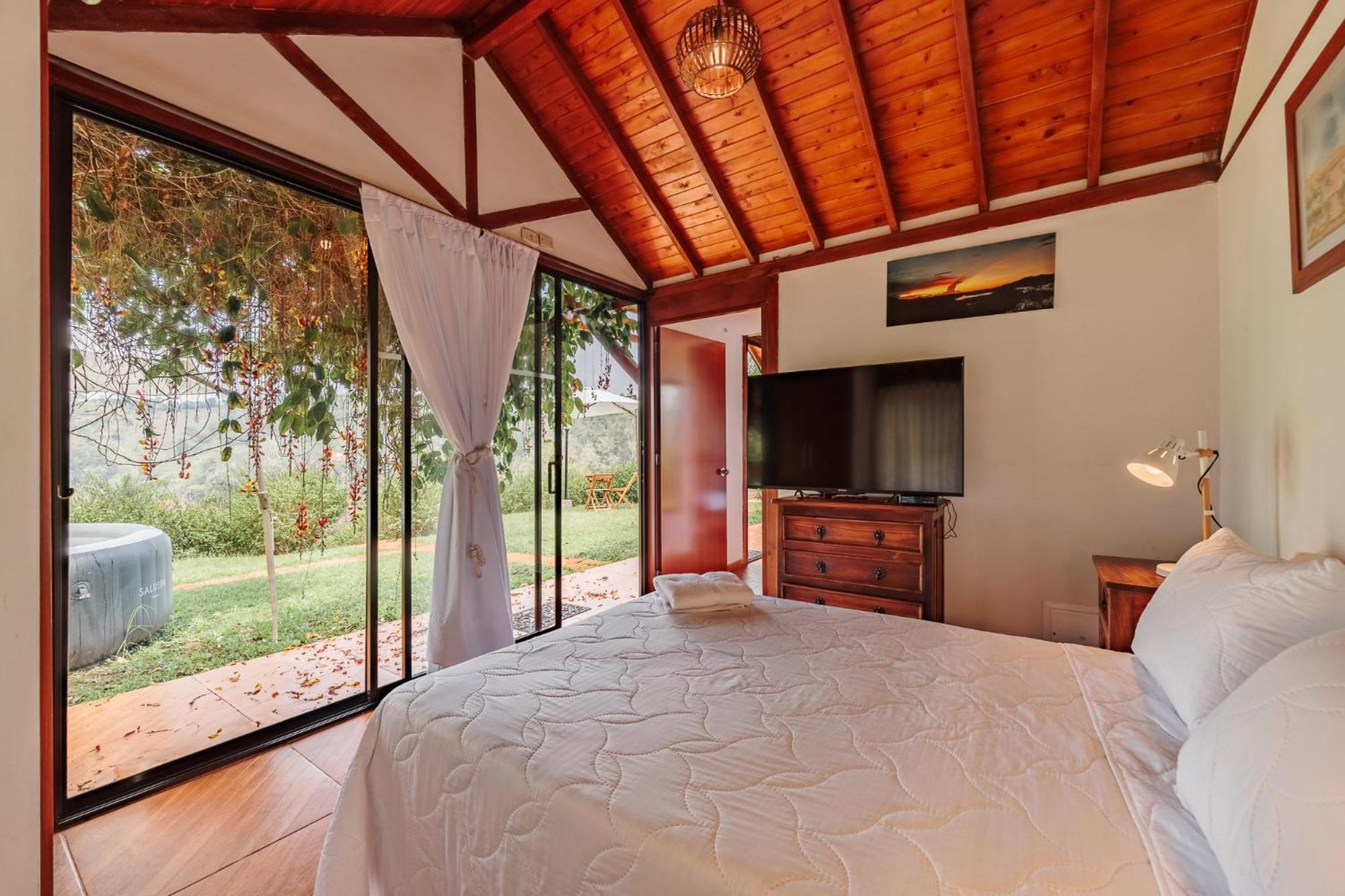 Hotel Pietrasanta Guatapé Екстериор снимка